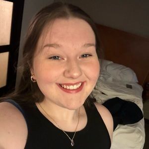 Meet your Posher, Abigail